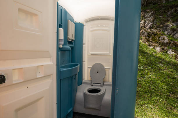 Best Standard Portable Toilet Rental  in Bridgewater Center, NJ